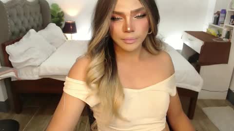 jesie_hot69 online show from February 26, 2025, 1:52 pm