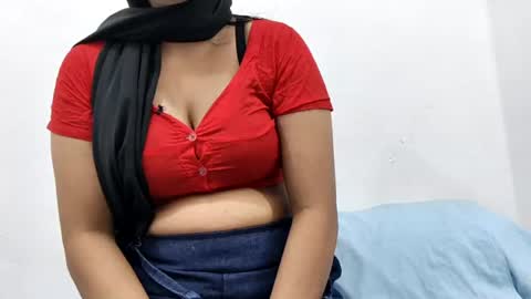 Jesmin online show from July 23, 2026, 5:55 pm