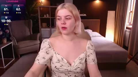 Jess online show from September 21, 2025, 7:43 am