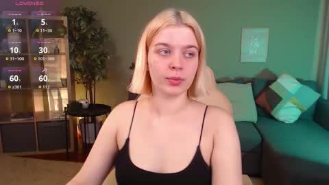 Jess online show from September 23, 2025, 7:44 am
