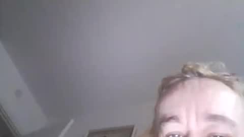 Snapshot of jessandsilverfox61 chatting on October 31, 2025, 3:35 pm jessandsilverfox61 online show from October 31, 2025, 3:35 pm