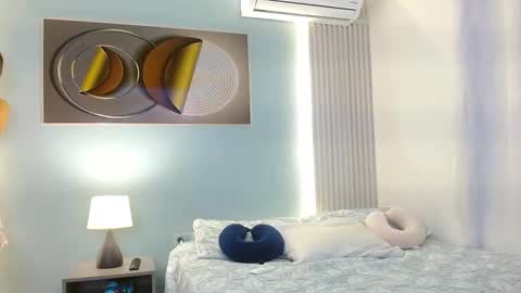 Hello we are Jesse and Dante. online show from November 13, 2025, 4:33 am