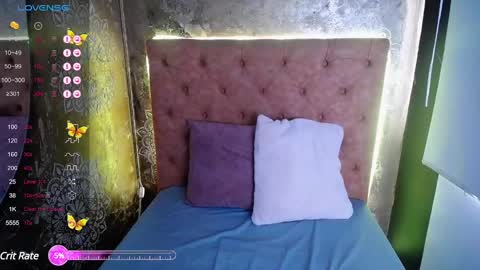   online show from December 4, 2024, 8:18 pm