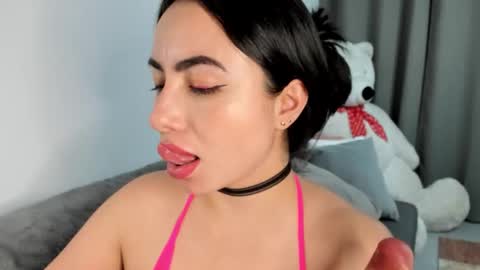 JESS online show from October 16, 2025, 4:46 am