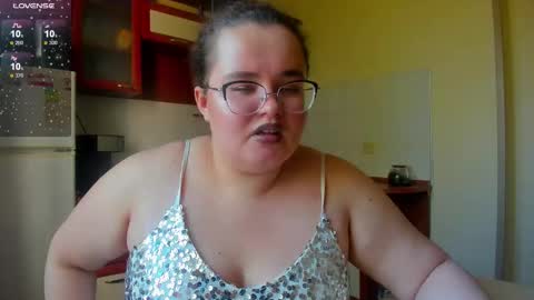 Natalia online show from September 24, 2025, 9:34 am