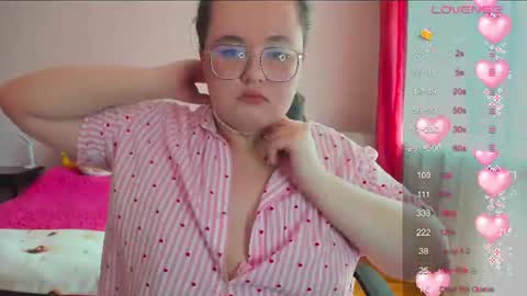 Snapshot of jessica_joy_ chatting on June 18, 2026, 6:35 am Natalia online show from June 18, 2026, 6:35 am
