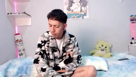 Snapshot of jessica_n_rogger chatting on November 11, 2025, 9:20 am Jess And Rogger independents online show from November 11, 2025, 9:20 am