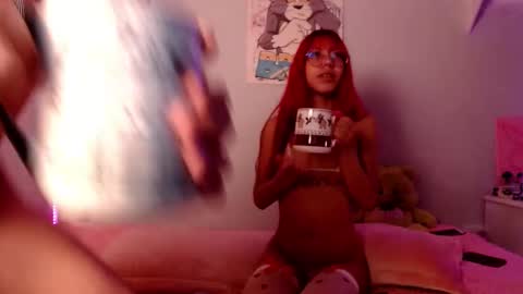 Snapshot of jessica_n_rogger chatting on November 28, 2025, 10:29 am Jess And Rogger independents online show from November 28, 2025, 10:29 am