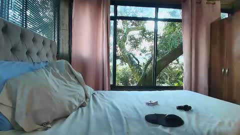 jessica_ts_vip online show from February 18, 2026, 11:01 pm