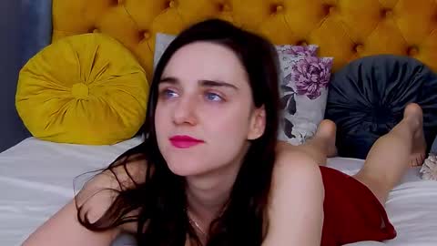 Snapshot of jessica_whitte_ chatting on February 23, 2026, 4:21 am Jessica White online show from February 23, 2026, 4:21 am