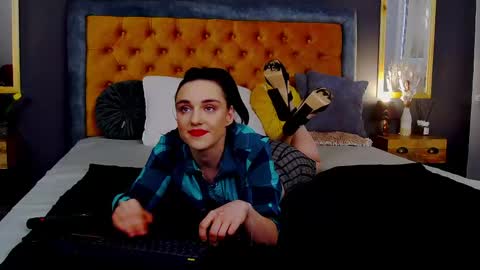 Jessica White online show from April 14, 2026, 4:29 am