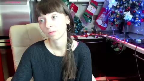 jessicaforris online show from December 12, 2024, 7:41 am