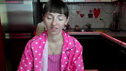 jessicaforris online show from February 11, 2025, 10:48 am