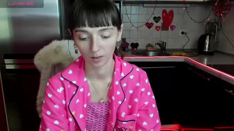 jessicaforris online show from February 13, 2025, 10:55 am