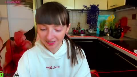 jessicaforris online show from March 11, 2026, 8:20 am