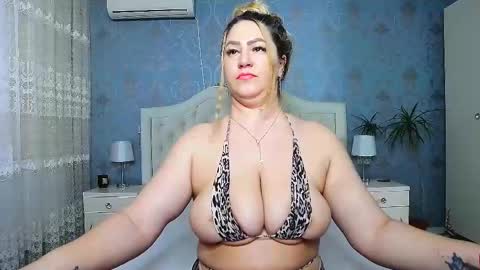 single mommy online show from March 10, 2025, 9:21 am