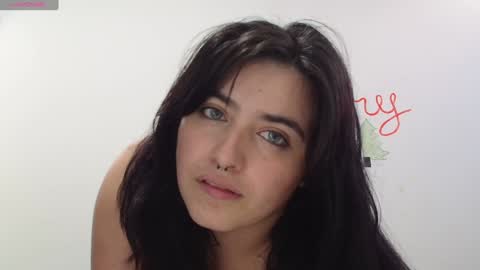 jessicared18 online show from February 5, 2025, 1:11 pm