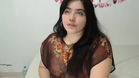 jessicared18 online show from February 17, 2025, 10:40 am