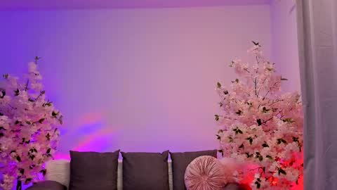 Gloria   online show from January 12, 2025, 1:32 am