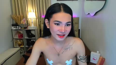 Snapshot of jessie_empress chatting on February 18, 2025, 12:37 am Your naughty Jessie online show from February 18, 2025, 12:37 am