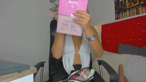 Snapshot of jessie_rogers__ chatting on April 28, 2026, 1:16 pm Jessie online show from April 28, 2026, 1:16 pm