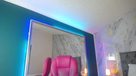 Snapshot of jessie_williams_01 chatting on January 8, 2025, 7:03 am Your Sweet Angel online show from January 8, 2025, 7:03 am