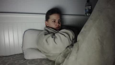 jessieryan online show from December 16, 2025, 4:39 am