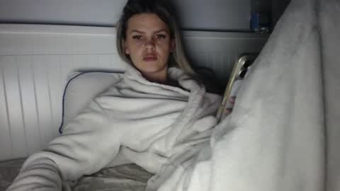 jessieryan online show from February 11, 2026, 3:55 am