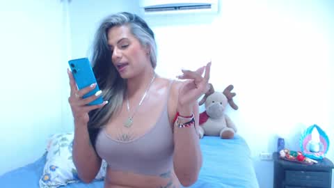 JESSI GOMEZ online show from December 29, 2024, 9:41 pm