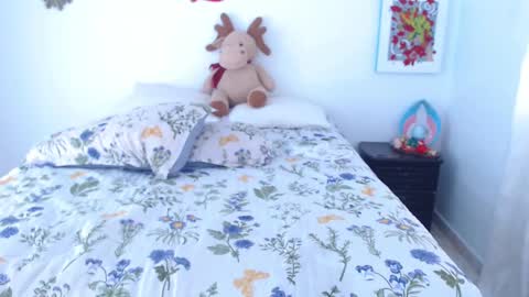 JESSI GOMEZ online show from January 27, 2025, 4:11 pm