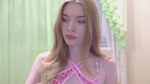 Marina online show from September 29, 2025, 5:18 pm