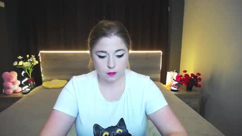 Jess online show from November 19, 2025, 7:19 am