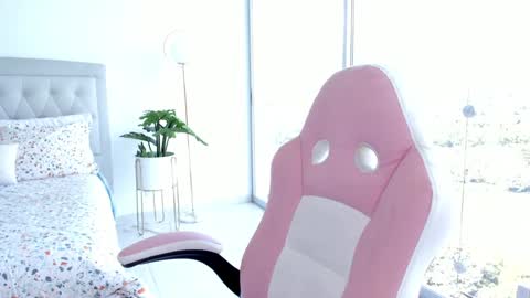 Snapshot of jessikapalmer chatting on December 2, 2024, 2:19 pm online show from December 2, 2024, 2:19 pm