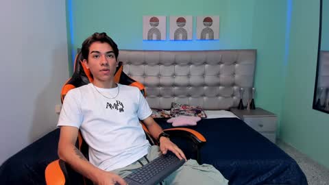 Snapshot of jessy_mateus chatting on December 20, 2024, 8:45 pm Jessy Mateus online show from December 20, 2024, 8:45 pm