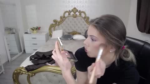 jessycatop online show from April 7, 2026, 8:59 am