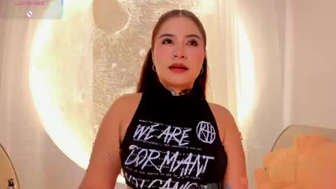 Jessy Morgan online show from April 17, 2026, 4:37 am