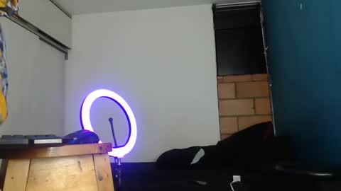 FEMBOY BIGCOCK online show from January 25, 2025, 9:47 am