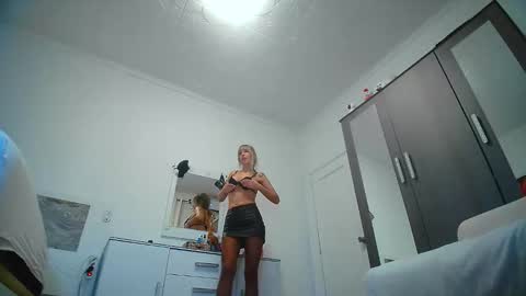 jesy online show from December 2, 2025, 9:14 am