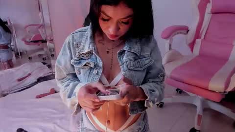 Jessica online show from February 24, 2026, 9:02 pm