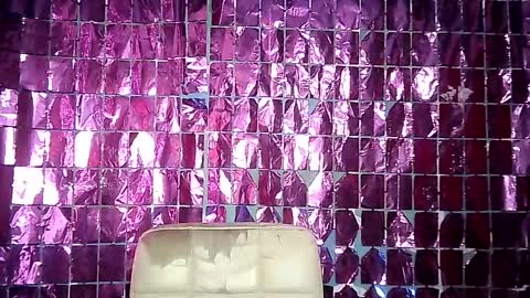 Ale online show from March 10, 2025, 9:40 pm