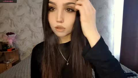 Snapshot of jettanicolay chatting on May 6, 2026, 6:41 am I am Gina ntmu Lets hit 10 Thumbs Up together online show from May 6, 2026, 6:41 am