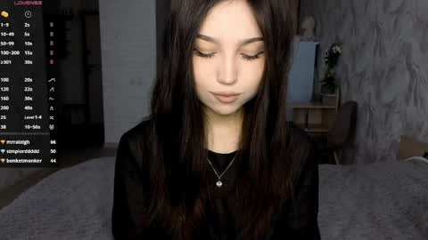 Snapshot of jettanicolay chatting on May 16, 2026, 6:32 am I am Gina ntmu Lets hit 10 Thumbs Up together online show from May 16, 2026, 6:32 am