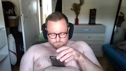 Snapshot of jeuneloup92 chatting on October 8, 2025, 3:42 pm jeuneloup92 online show from October 8, 2025, 3:42 pm