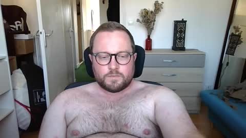 Snapshot of jeuneloup92 chatting on October 17, 2025, 3:14 pm jeuneloup92 online show from October 17, 2025, 3:14 pm