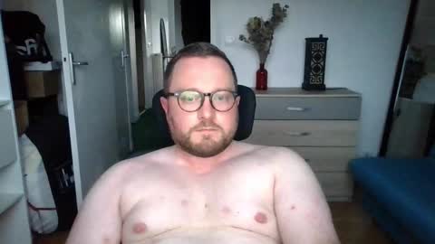 Snapshot of jeuneloup92 chatting on October 27, 2025, 4:55 pm jeuneloup92 online show from October 27, 2025, 4:55 pm