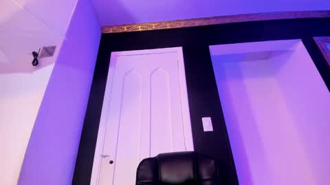 Jeyy online show from March 6, 2025, 5:33 pm