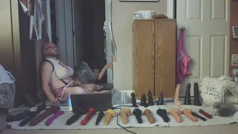 Snapshot of jghosty69 chatting on January 20, 2025, 12:25 am Nasty Cumslut online show from January 20, 2025, 12:25 am