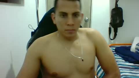 jhan1995 online show from March 11, 2025, 2:10 am