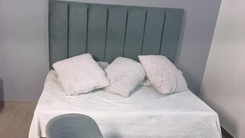 Jhan online show from April 4, 2026, 11:51 am