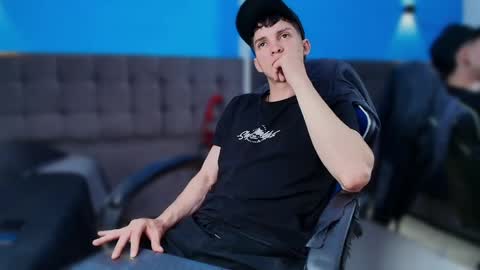 Jheampiero online show from May 29, 2026, 3:21 pm